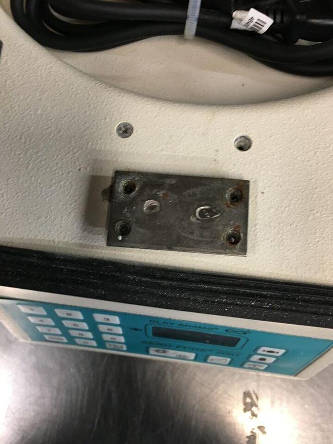 Used CLAY ADAMS Sero-Fuge 2001