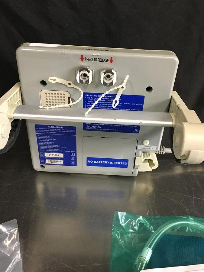 Used Medline Hemo-Force MDS600INT Intermittent DVT Pump with Tubing and Comp. Sleeve
