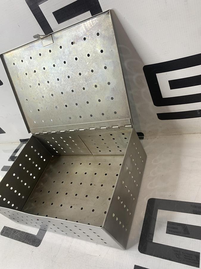 Used Zimmer 5052-12 Autoclave Sterilization Case 10-1/4 x 7-1/8 x 3-1/2 Hall Amsco #B