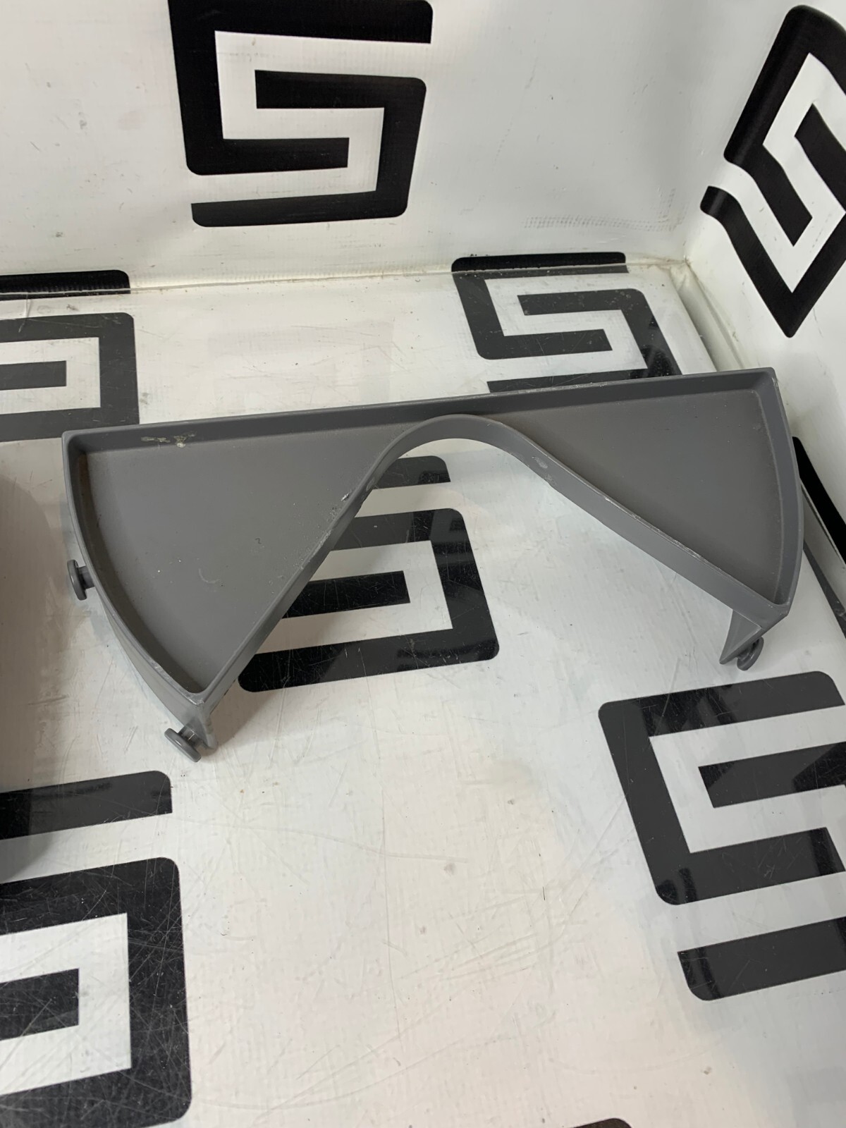 Used ZONARE Z.ONE SMART CART Diagnostic Ultrasound System 33575-00 Holder Basket