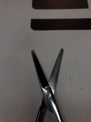 Used V. Mueller SU 1722 XMRG 05 Scissors 30 Day Warranty SU1722