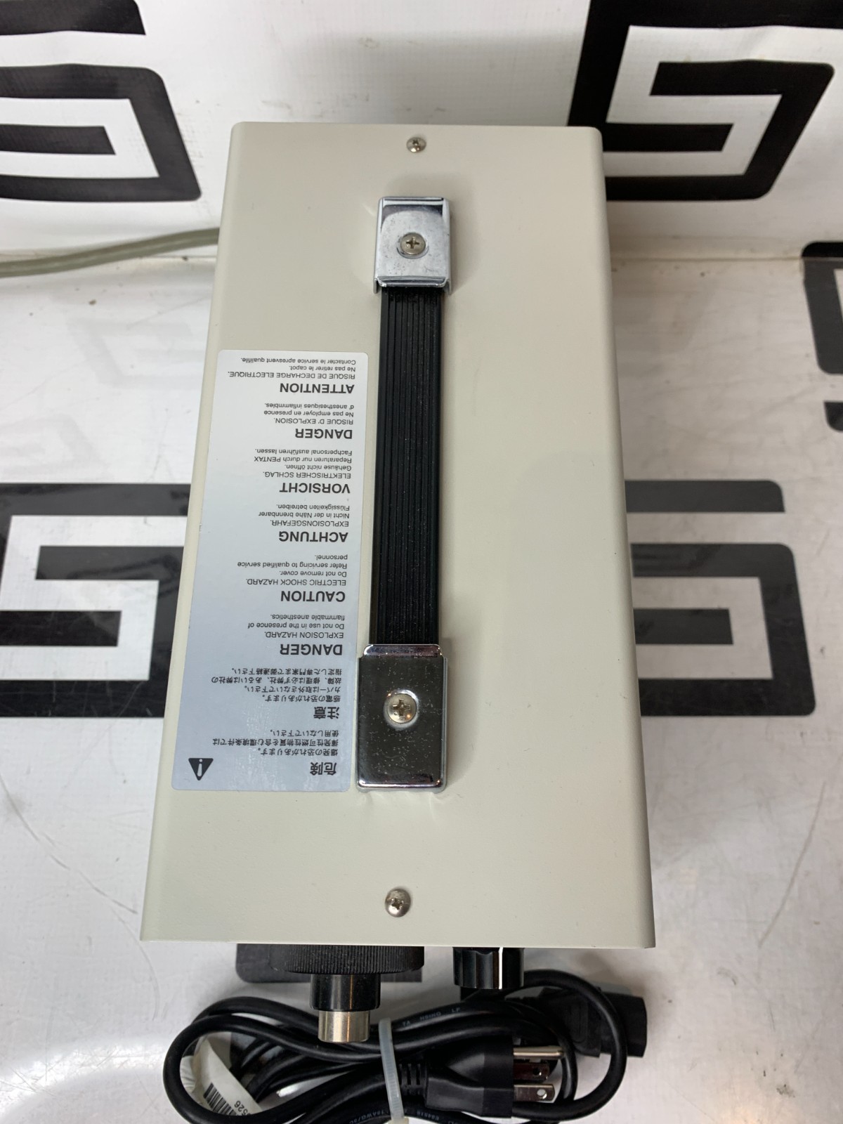 Used Pentax LH-150PC Light Source With Integrated Air Pump Halogen W/ Power Cord