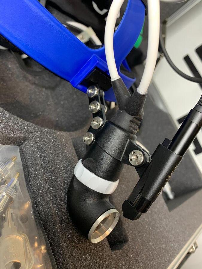 Used LUXTEC SENTECH OMRON INTEGRA Ultralight Pro Camera Head