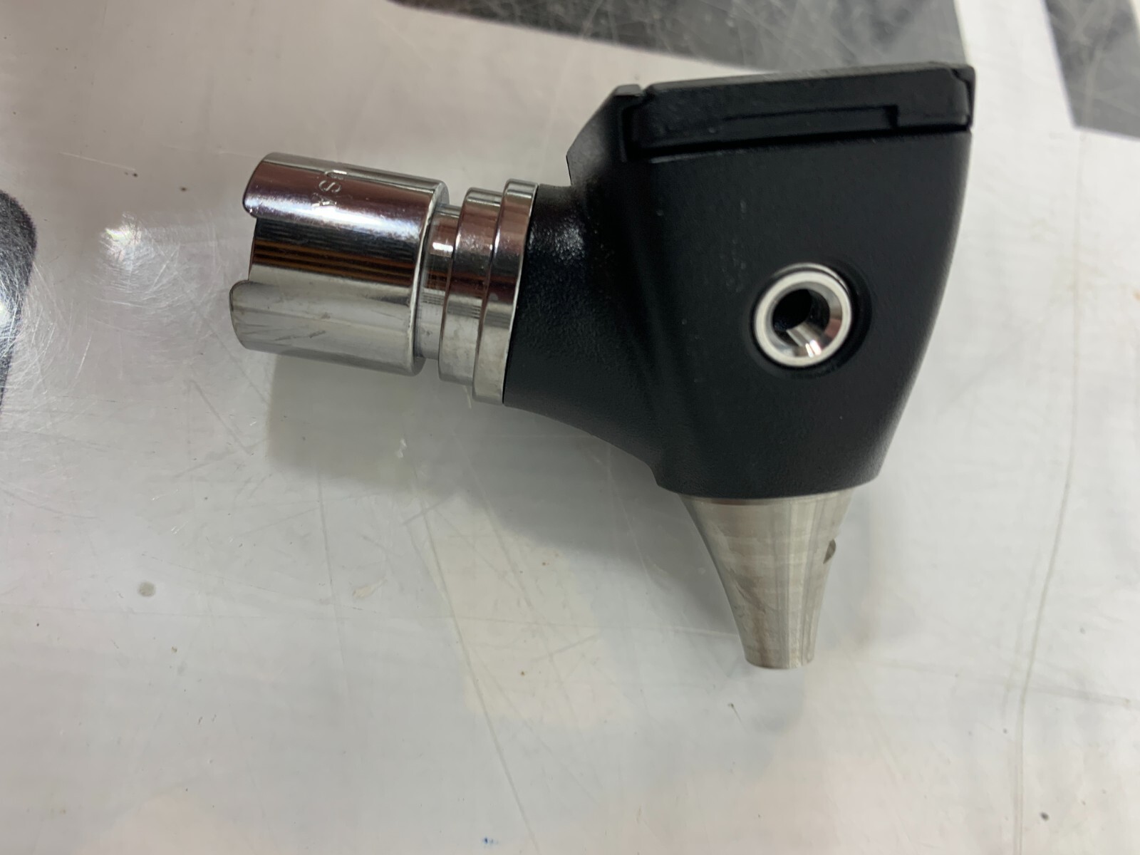 Used Welch Allyn 25020A Diagnostic Otoscope Head 3.5V Bulb Lens Cleaned Tested 25020