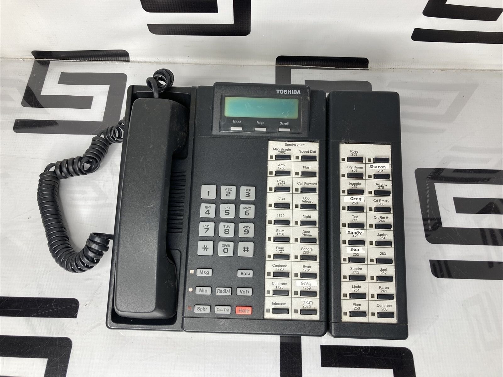 Used Toshiba DKT2020-SD Digital Business Telephone with DADM2020