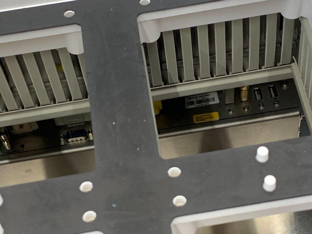 Used 2035 Process Analyzer Versatile Wet Chemical Analysis Photometric