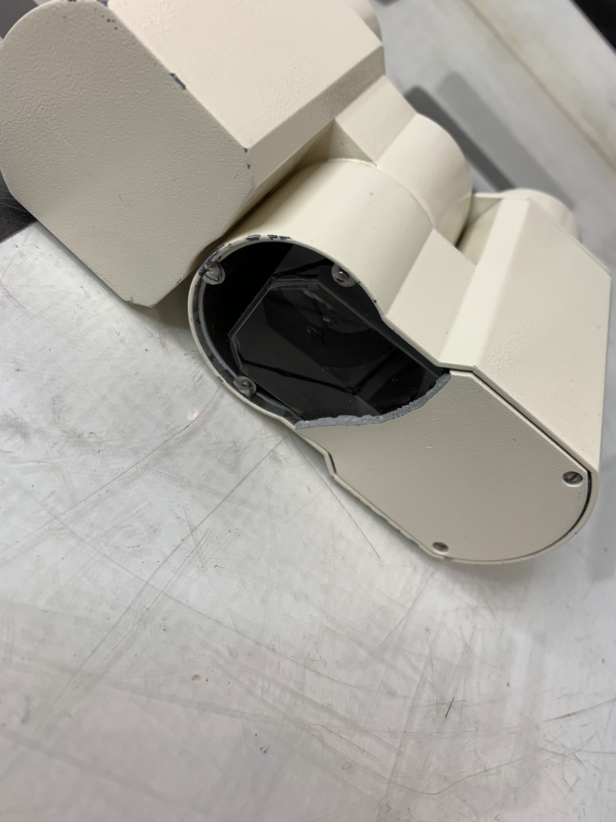 Used ZEISS AXIOVERT BINOCULAR HEAD 40 C 25 40 200 LAB MICROSCOPE  (NO EYE PIECES)