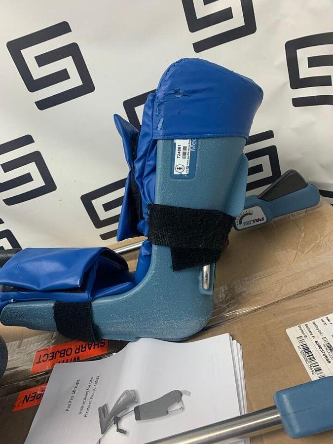 Used Stirrup Set Left   Right   Integrated Surgical Table Clamp