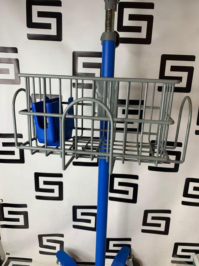 Used CARESCAPE GE Dinamap  V100