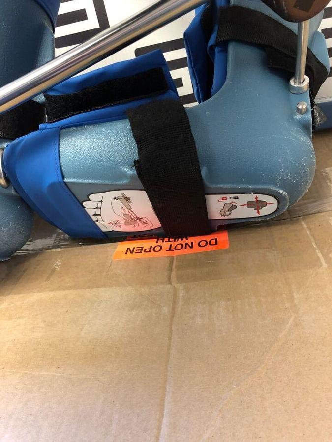 Used Allen A-10052 PAL Pro Stirrup Set Left + Right   Integrated Surgical Table Clamp