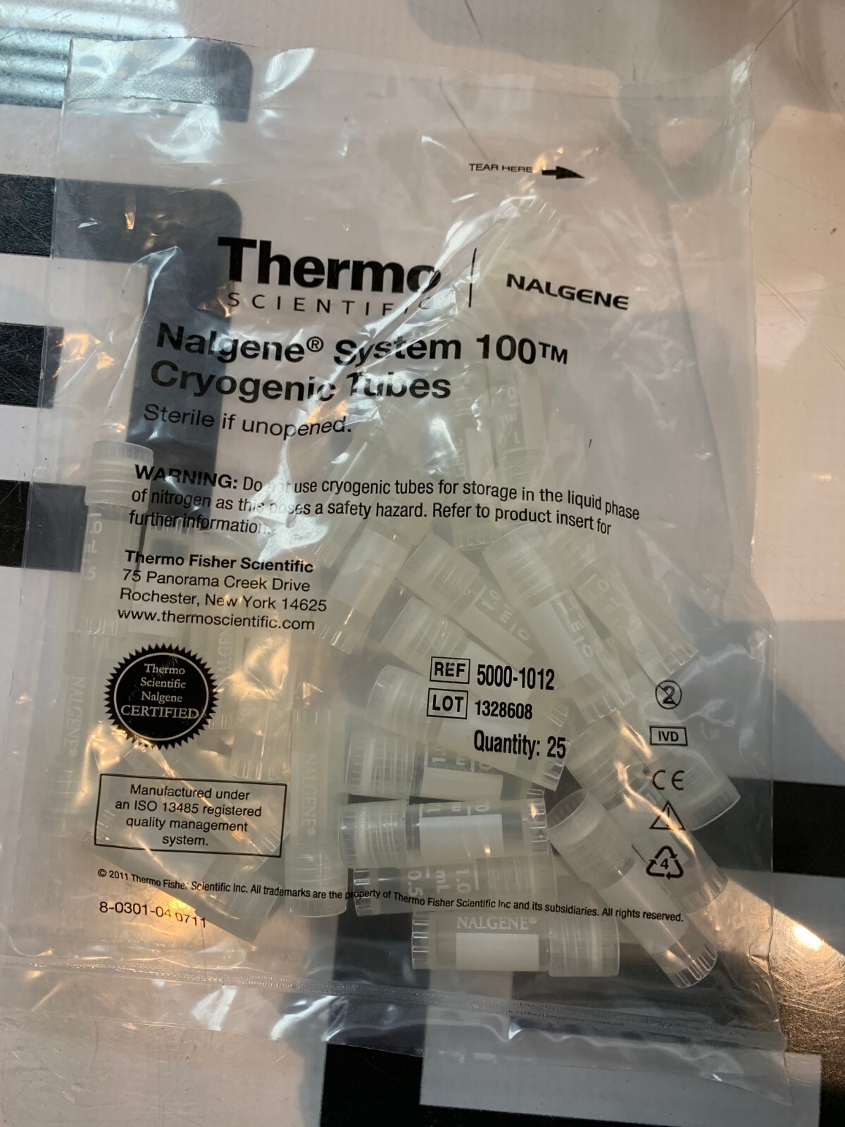 Nalgene 5000-1012 Cryogenic Tubes System 100 1mL Thermo Scientific 250 Vials