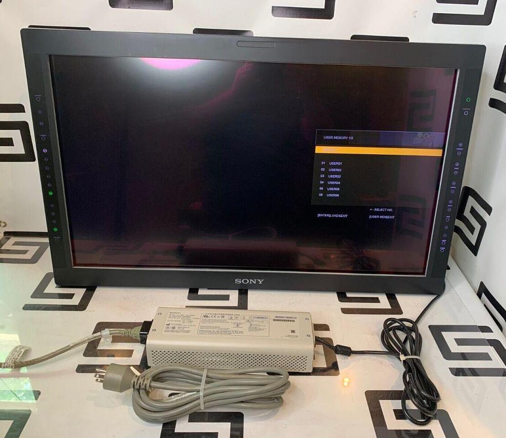 Used SONY LMD-3251MT