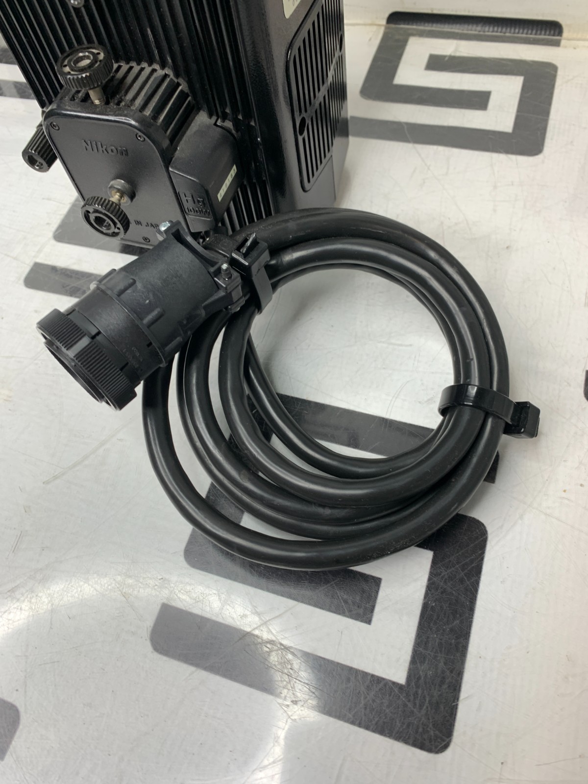 Used Nikon LH-M100C-1 100W Lamp House Microscope  Hg HBO Mercury Fluorescence Housing