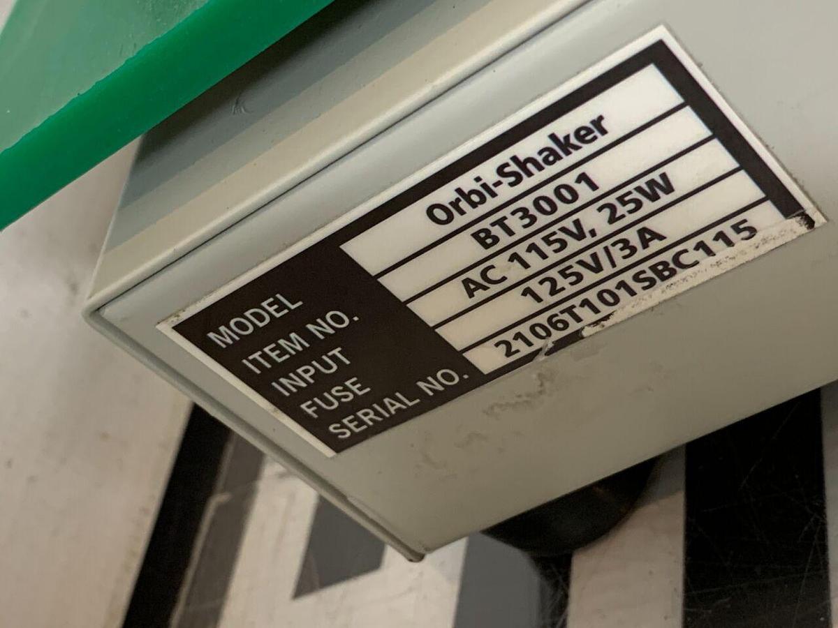 Used BENCHMARK SCIENTIFIC BT-3001