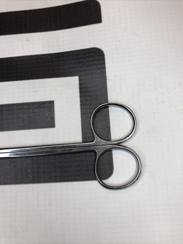 Used V. Mueller NL 3002 Scissors 30 Day Warranty NL3002