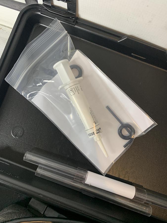 Used Smiths HLTA-40 Calibration Thermometer Level 1 TEMP Check W/ Case HOT LINE