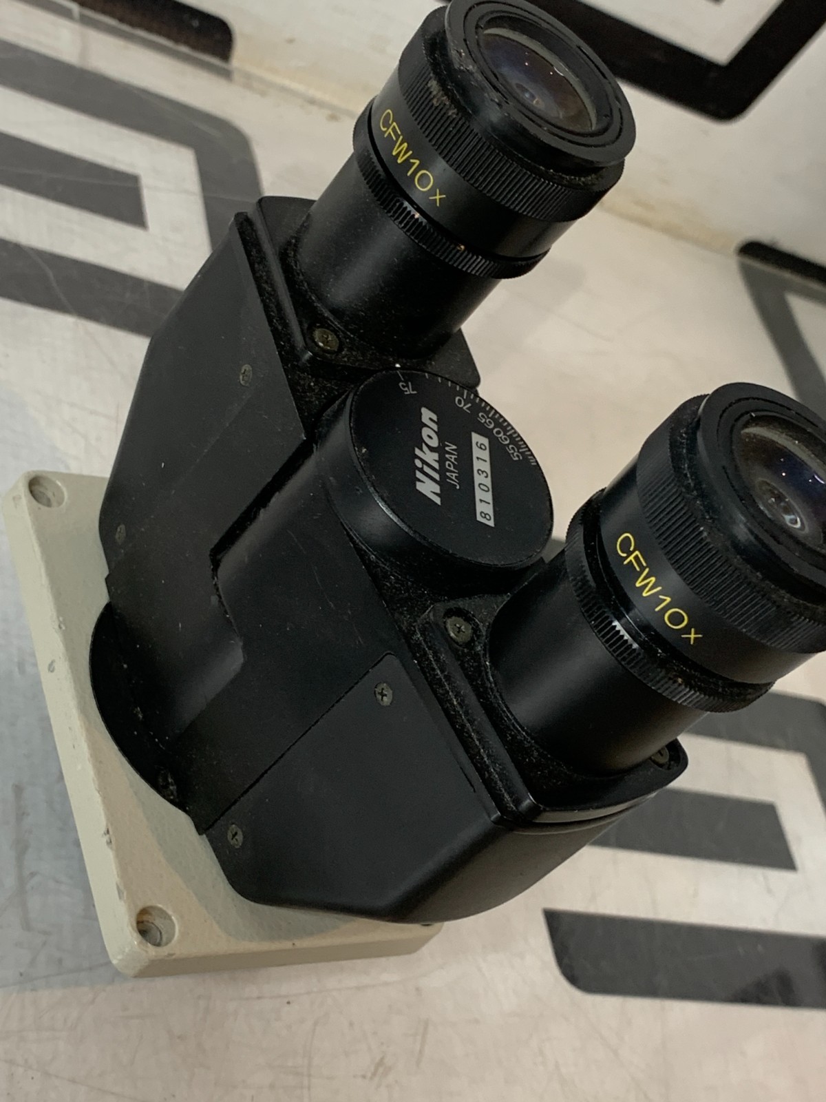 Used Nikon Diaphot Microscope Binocular Tube Head & Eyepieces CFW 10X Headpiece