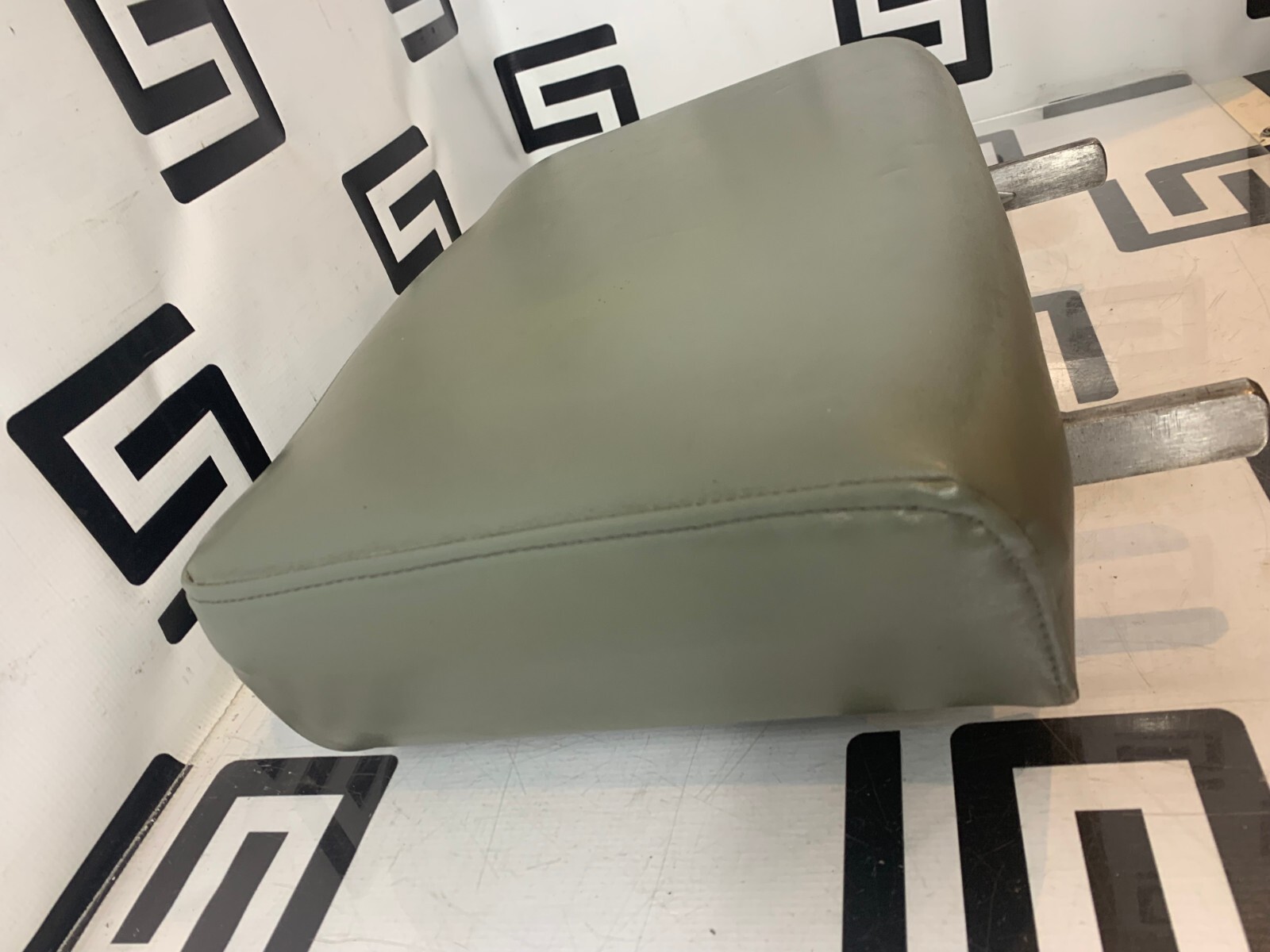 Used Beige Midmark 119 Ritter Evolution 75 Exam Table Footboard Assembly Footrest