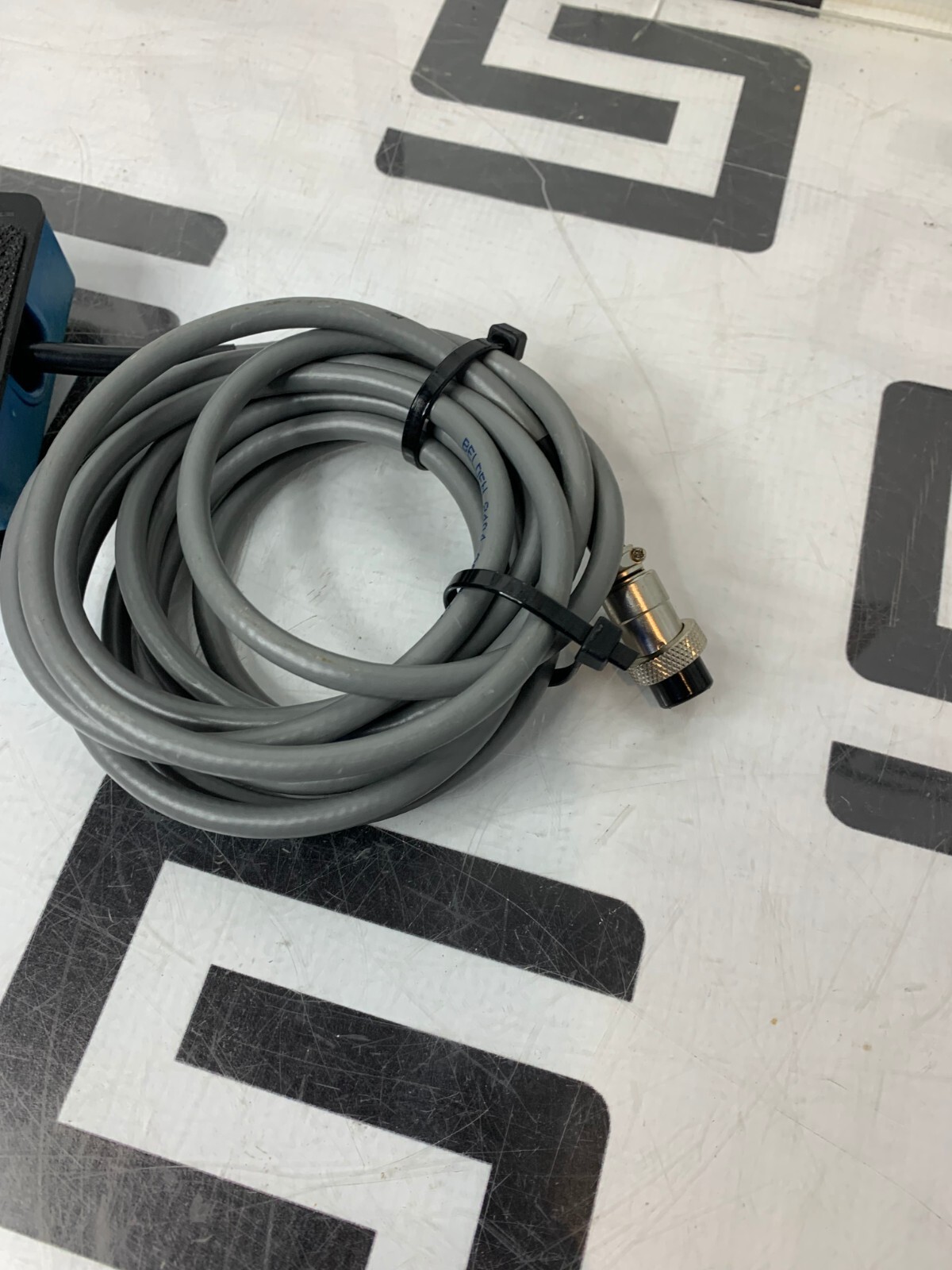 Used Linemaster Aquiline 971-SWNOM Footswitch Foot Pedal Switch Bipolar CHECK PLUG