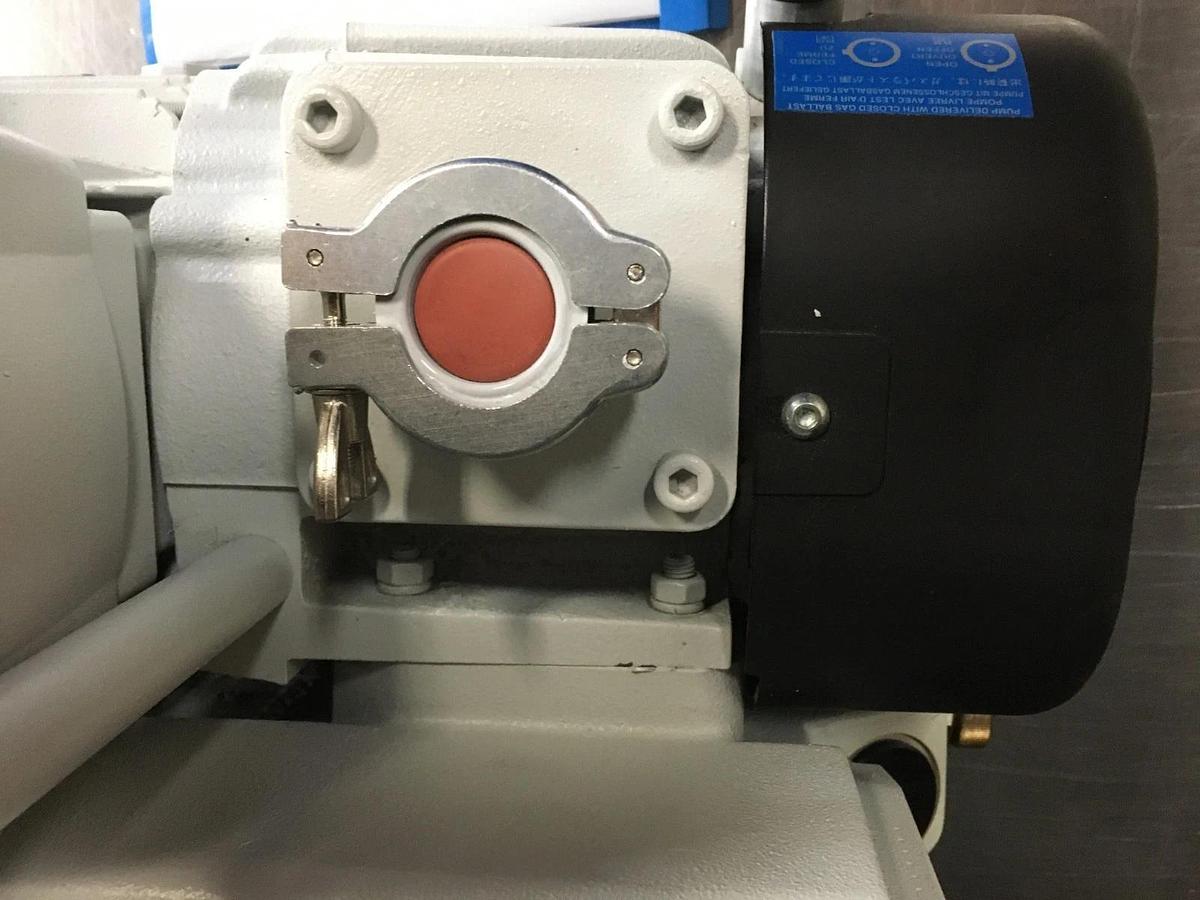 Used Leybold Sogevac SV40BI Rotary Vane Vacuum Pump SV 40/65 BIFC