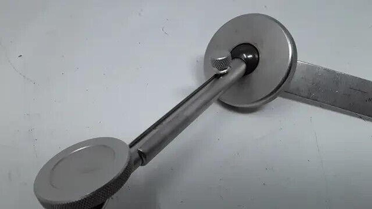 Used N1699/V  Surgical ENT Shea Speculum Holder N1699V Handle