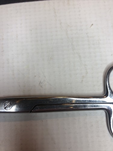 Used V. Mueller SU 1722 XMRG 05 Scissors 30 Day Warranty SU1722