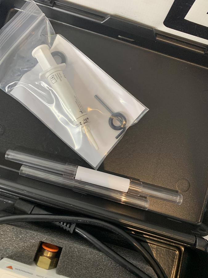 Used Smiths HLTA-40 Calibration Thermometer Level 1 TEMP Check W/ Case HOT LINE