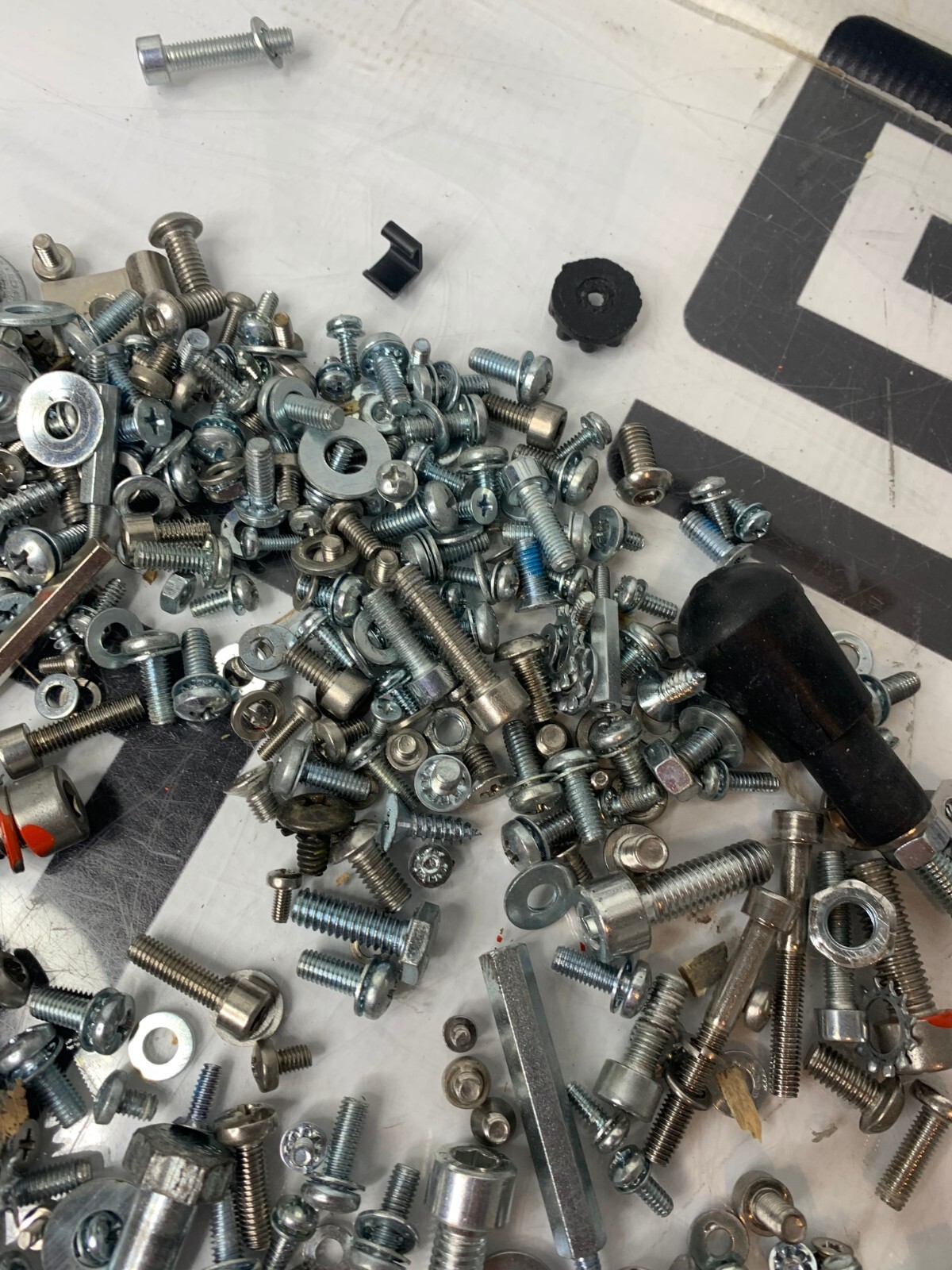 Used Gendex Orthoralix DDE 9200 Pan Dental XRay Hardware Bolt Screw