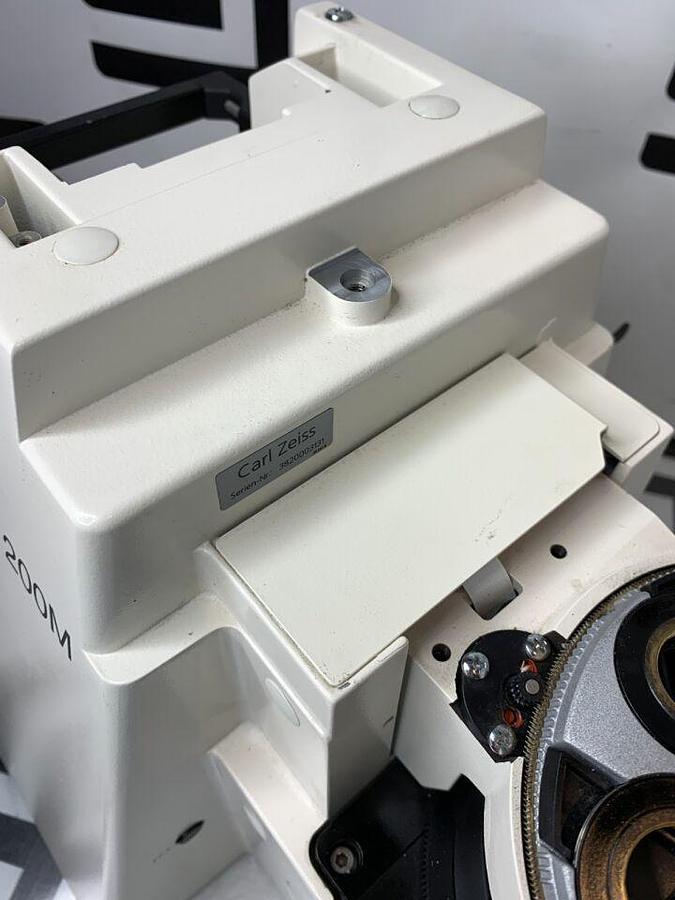 Used Fluorescence Motorized Base