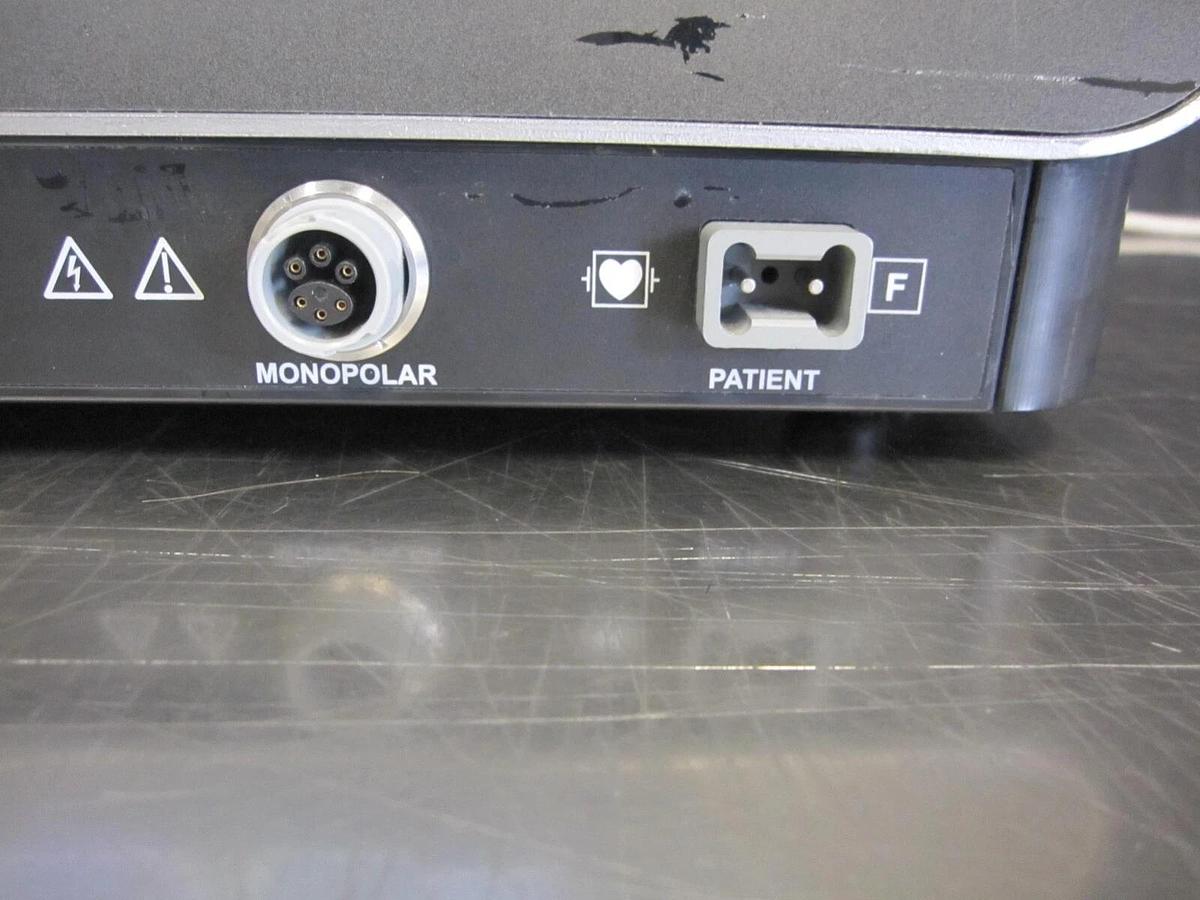 Used Medtronic PEAK PlasmaBlade PS100-100 PULSAR Generator