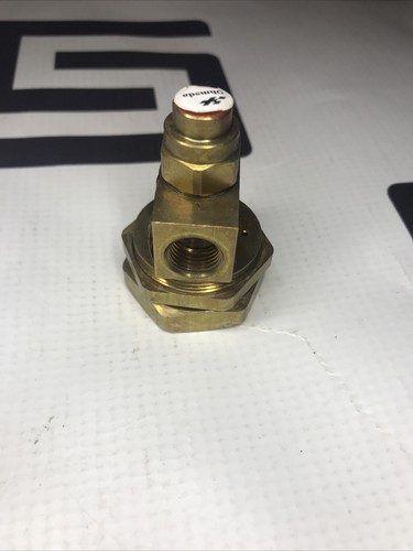 Used Datex Ohmeda 210 Excel Fitting Cylinder Port Valve Regulator AMBW02962