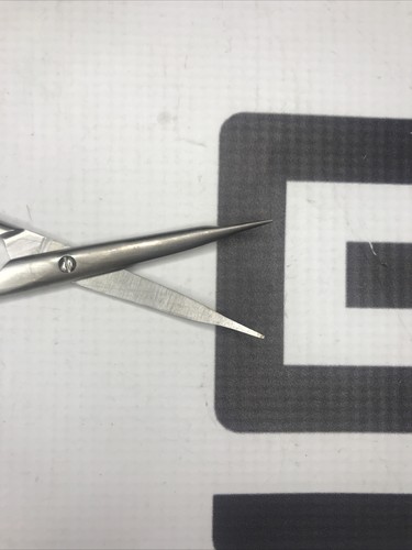 Used V. Mueller VINI CH5677-9 Scissors 30 Day Warranty CH 5677-9