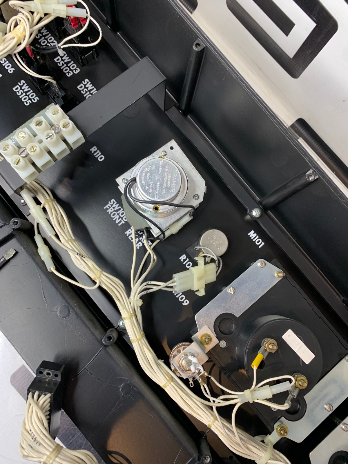 Used SORVALL 74040 FRONT CONSOLE PANEL ASSY HOUSING FOR RC-5B SUPERSPEED CENTRIFUGE