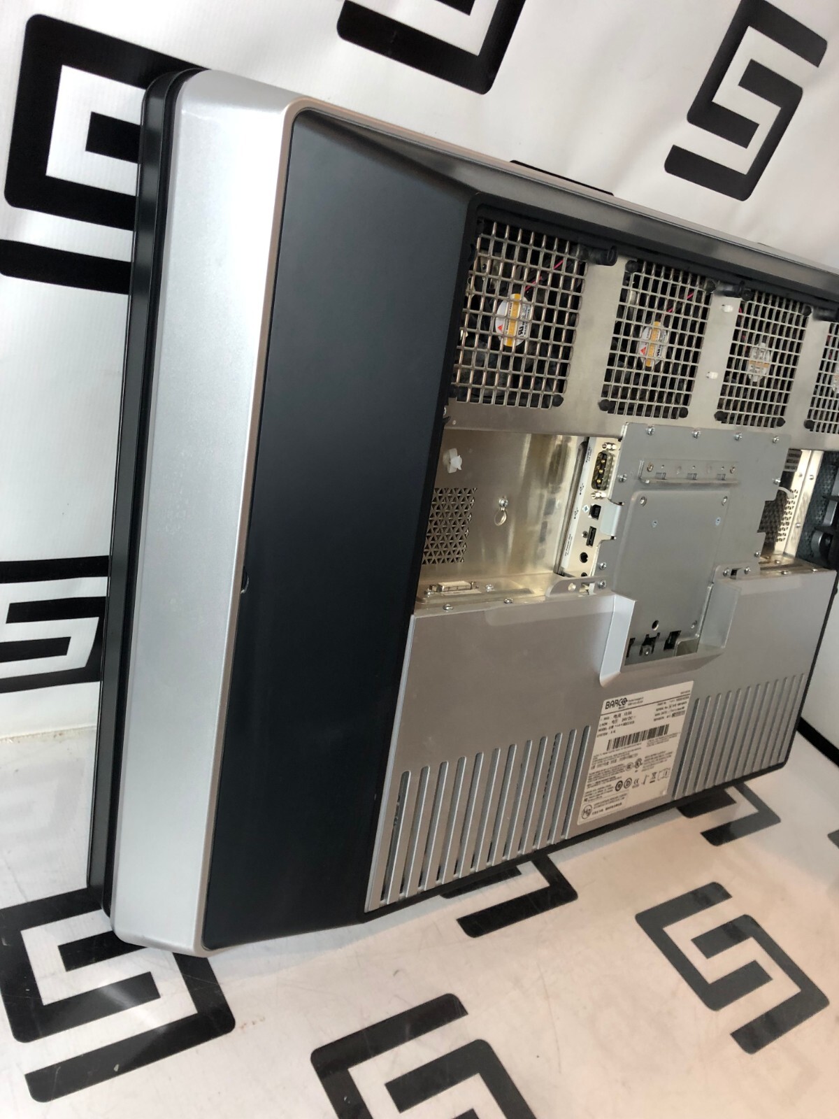 Used Barco MDCC-6130 Display Monitor Coronis Fusion 6MP 30" Medical PACS Diagnostic B