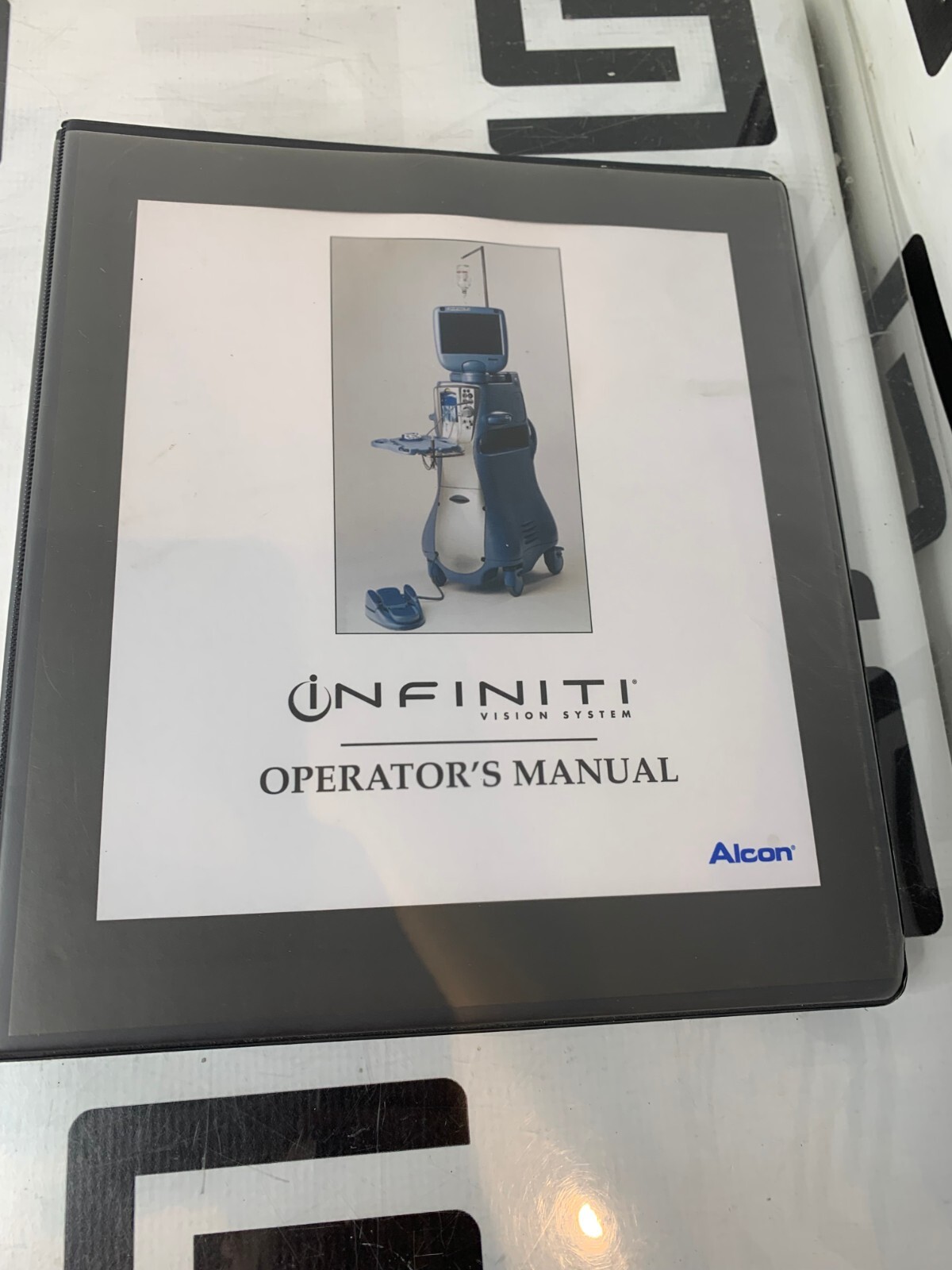 Used Alcon 8065751606R Infiniti Vision System Ozil Compatible Operator's Manual