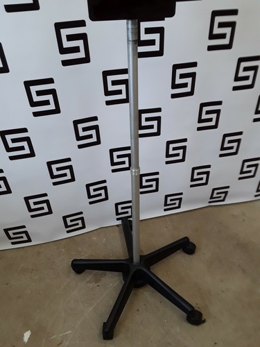 Used Welch Allyn Rolling Mobile Stand Exam Light Cart 48650 FOR 48830 Lite Box