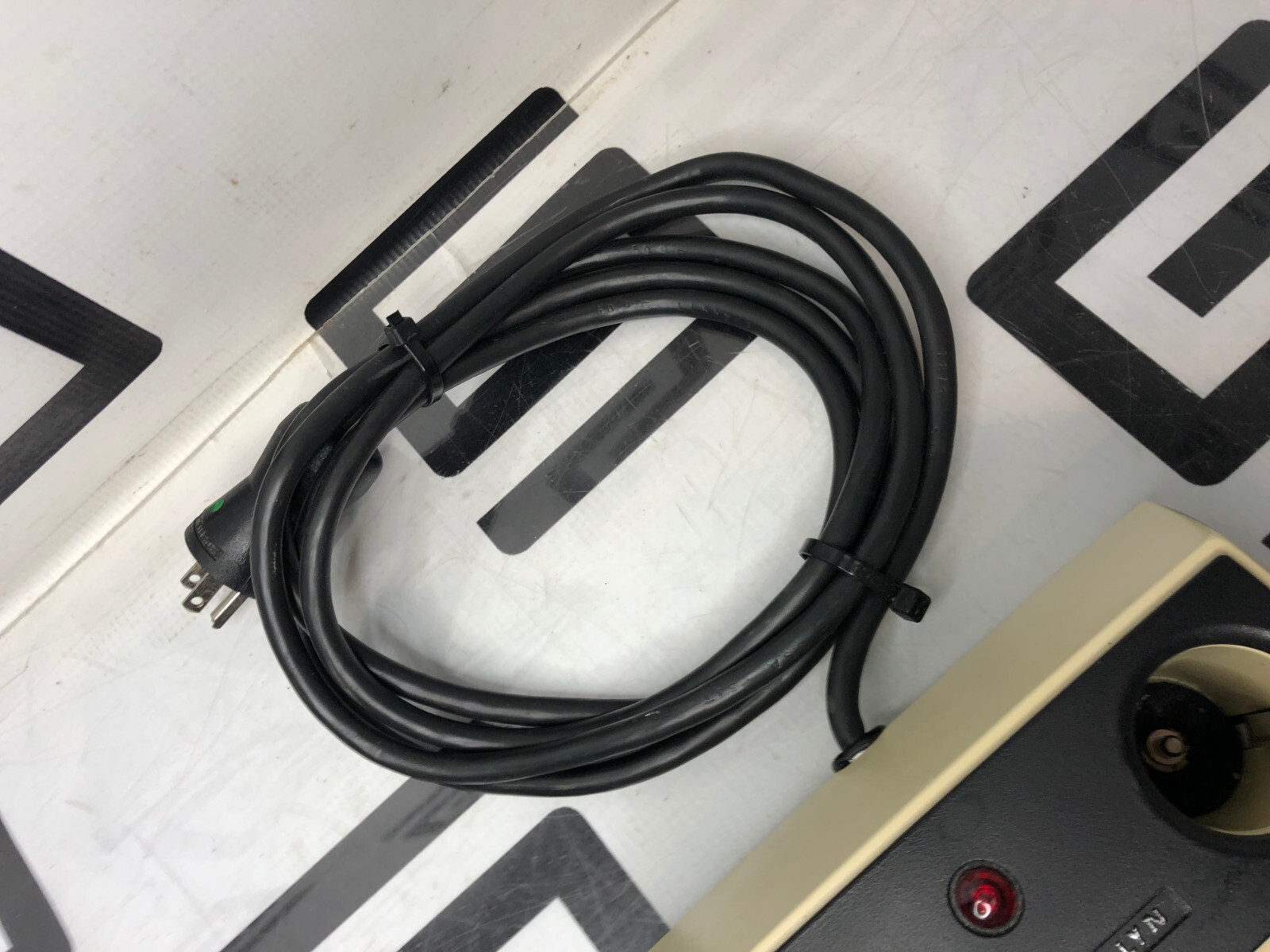 Used Welch Allyn 71110 Charger for 71500 or 71670 Rechargeable Battery Handle