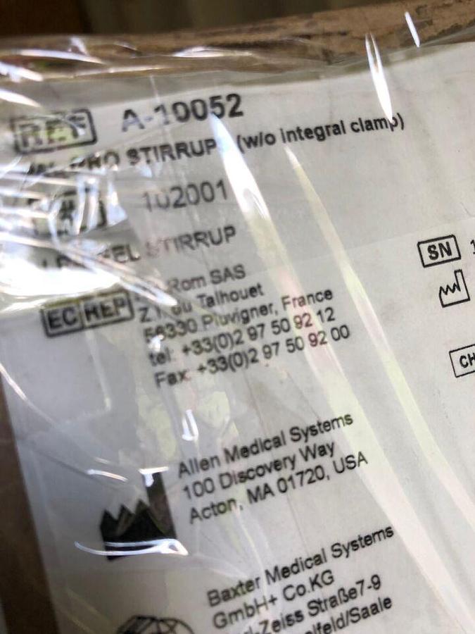 Used Stirrup Set Left   Right / Integrated Surgical Table Clamp