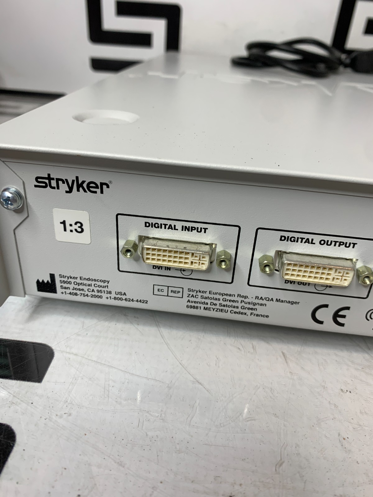 Used STRYKER 240-031-010 SYNK WIRELESS TRANSMITTER NO BLUE TOKEN KEY 240-030-974