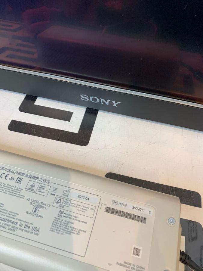 Used SONY LMD-3251MT