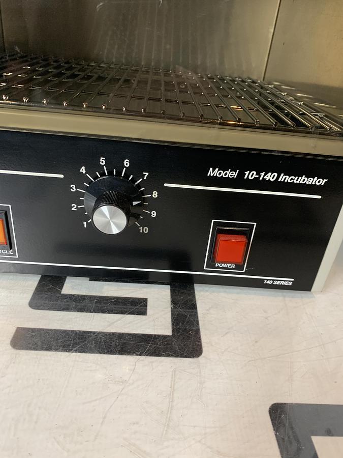 Used QUINCY LAB 10-140 Incubator Analog bemch Top 11"x15"x13" .7 Cu.Ft. 115V Acrylic