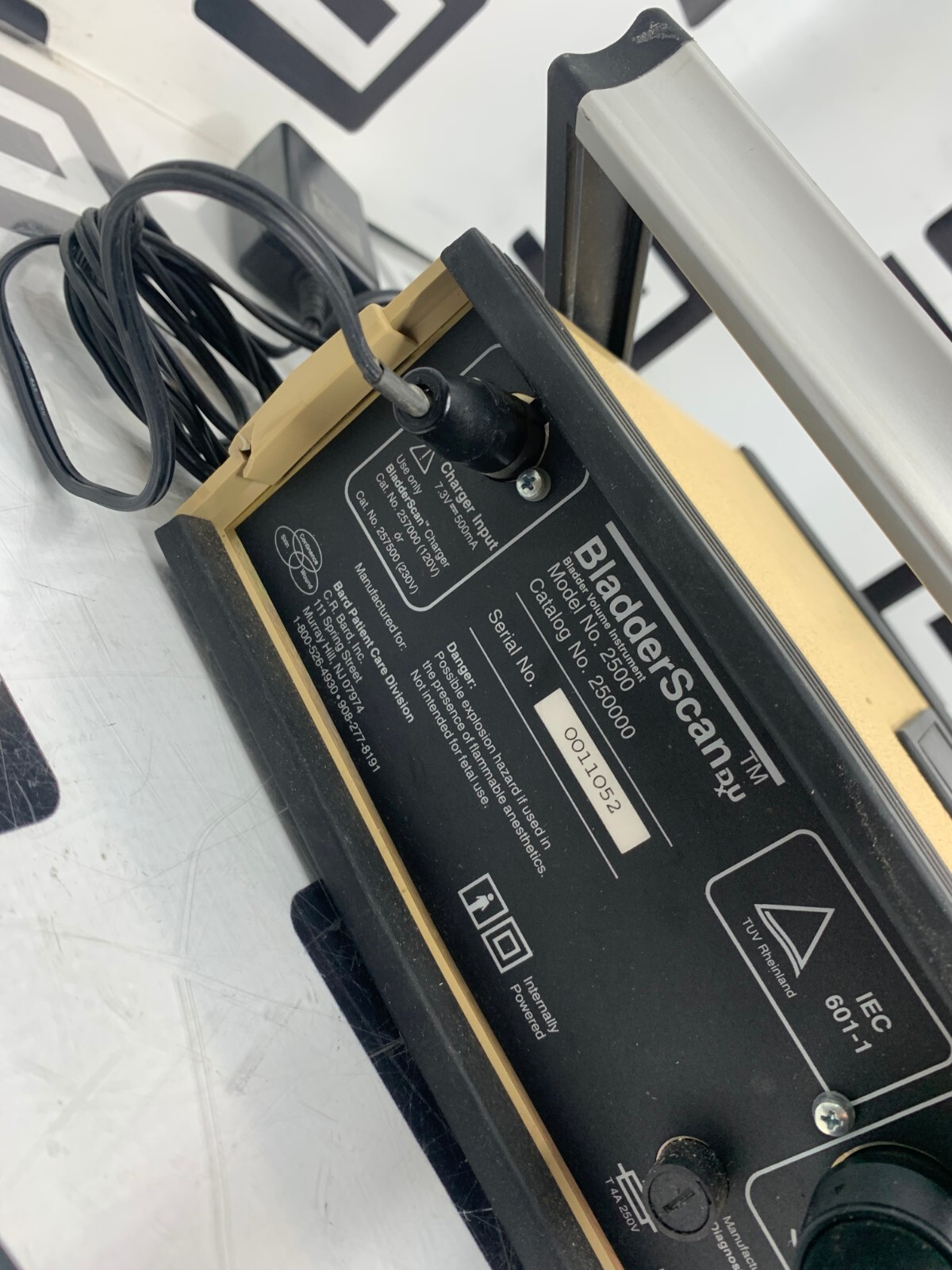 Used Diagnostic Ultrasound BLADDERSCAN BVI-2500 W/ Power Supply & Probe