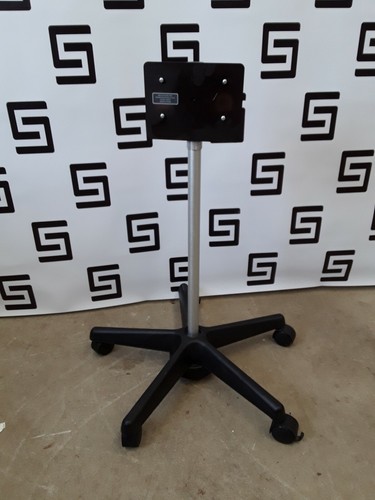 Used Welch Allyn Rolling Mobile Stand Exam Light Cart 48650 FOR 48830 Lite Box