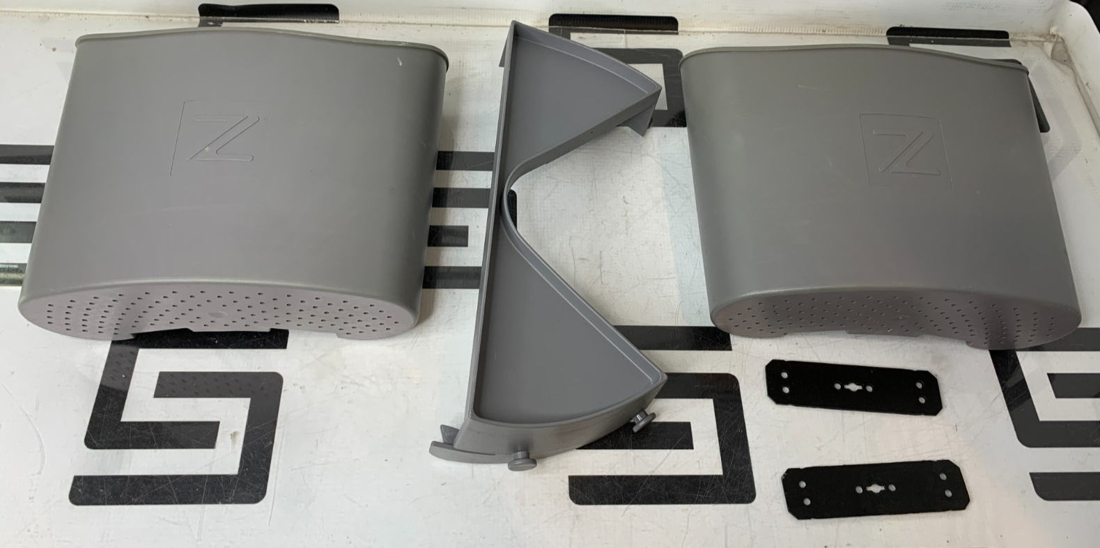 Used ZONARE Z.ONE SMART CART Diagnostic Ultrasound System 33575-00 Holder Baskets