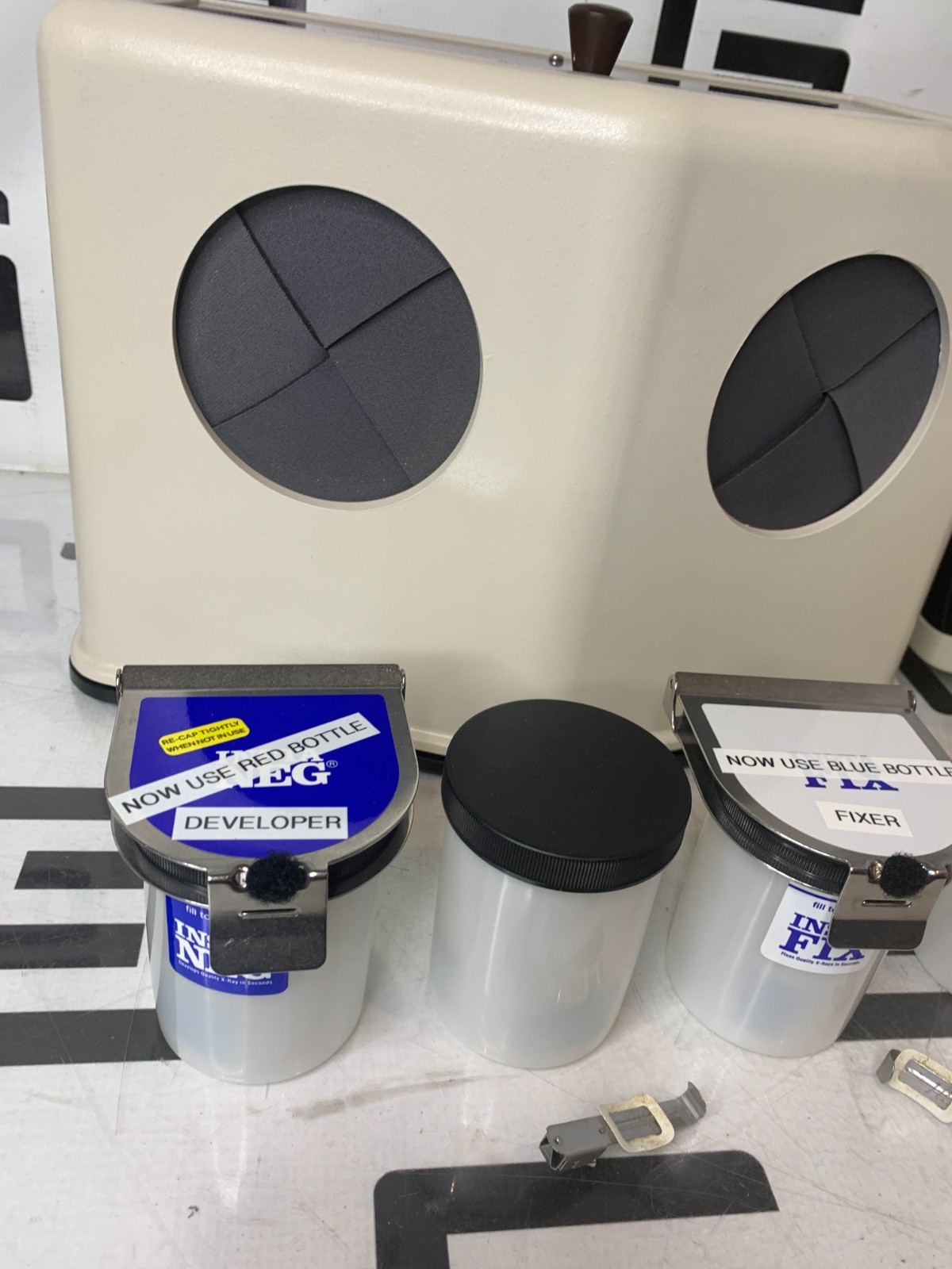 Used Microcopy Insta-Veloper Portable Darkroom Insta-Neg Insta-Fix Starter Kit TESTED