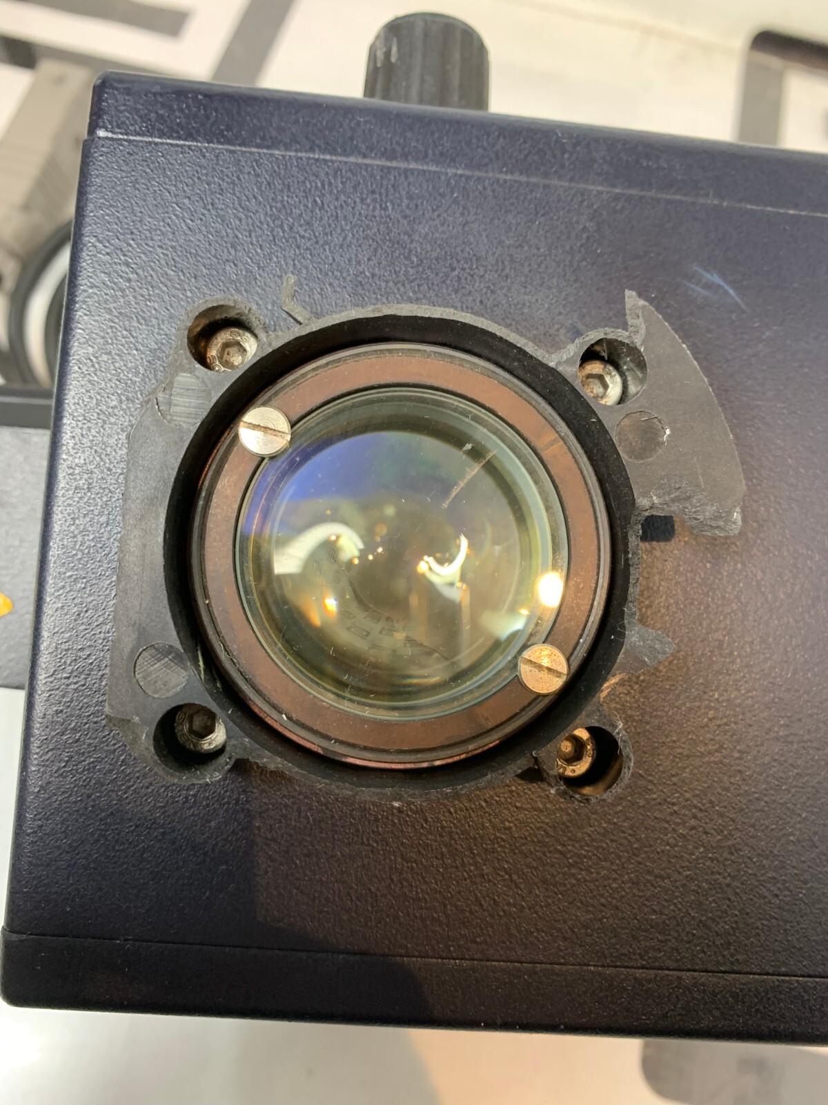 Used Leica Microscope Fluorescent Bulb Holder 7Pin Connector 100W HG Type 307-072.057