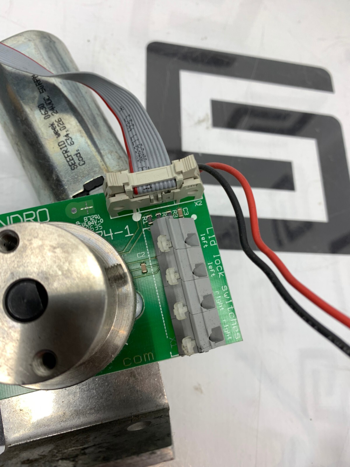 Used Thermo Sorvall LEGEND RT Centrifuge Door Lid Latch Assembly Lock 20149 56774-1