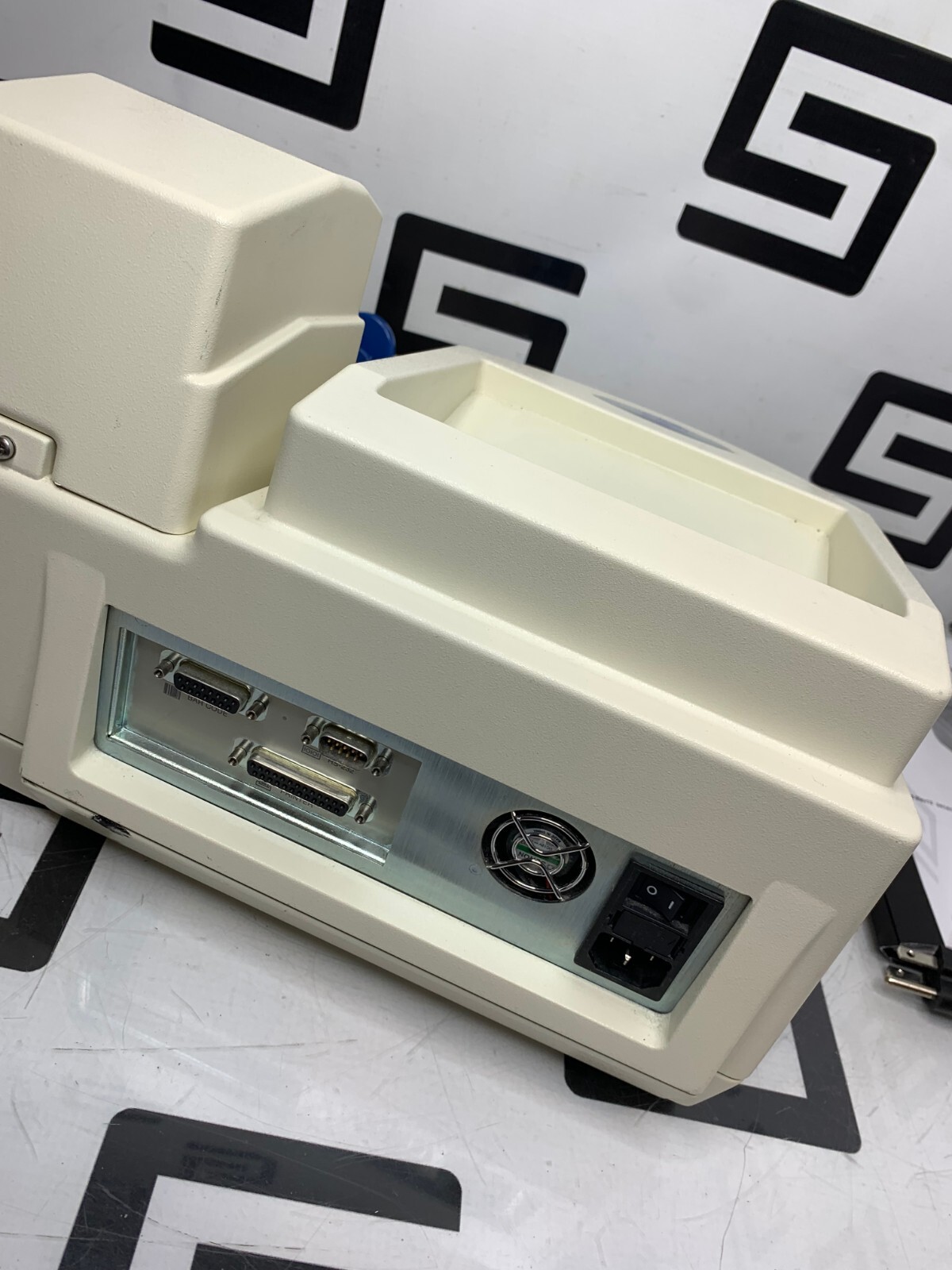 Used Advanced Instruments Model 3320 Osmometer Single Sample Micro-Osmometer A+