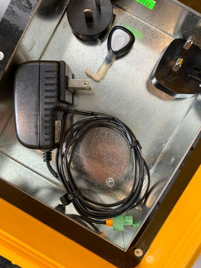 Used ABATEMENT TECHNOLOGIES s PPM3-S Portable Differential Pressure