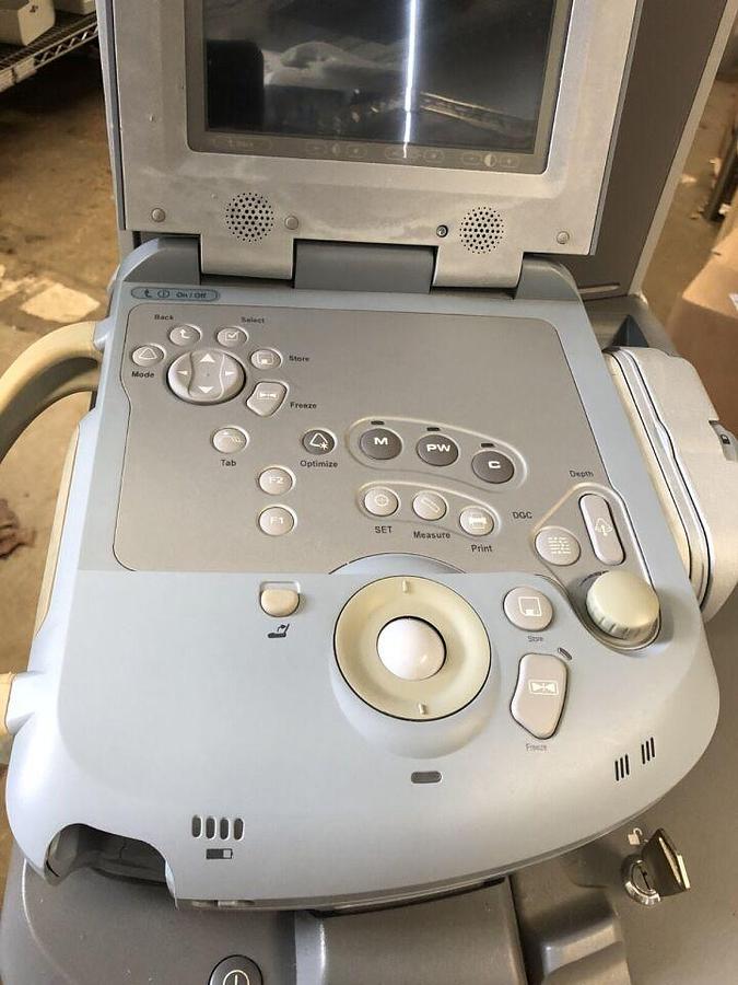 Used Zonare Portable Diagnostics Ultrasound Console System 820000